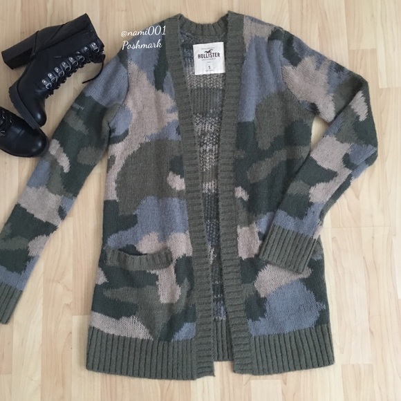 Hollister Sweaters - Hollister Camouflage Cardigan Sweater EUC